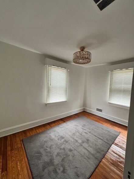 Building Photo - 222 Berlin Rd N