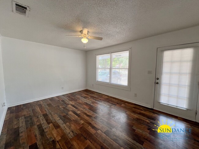 Living room - 103 Oglesby Ave