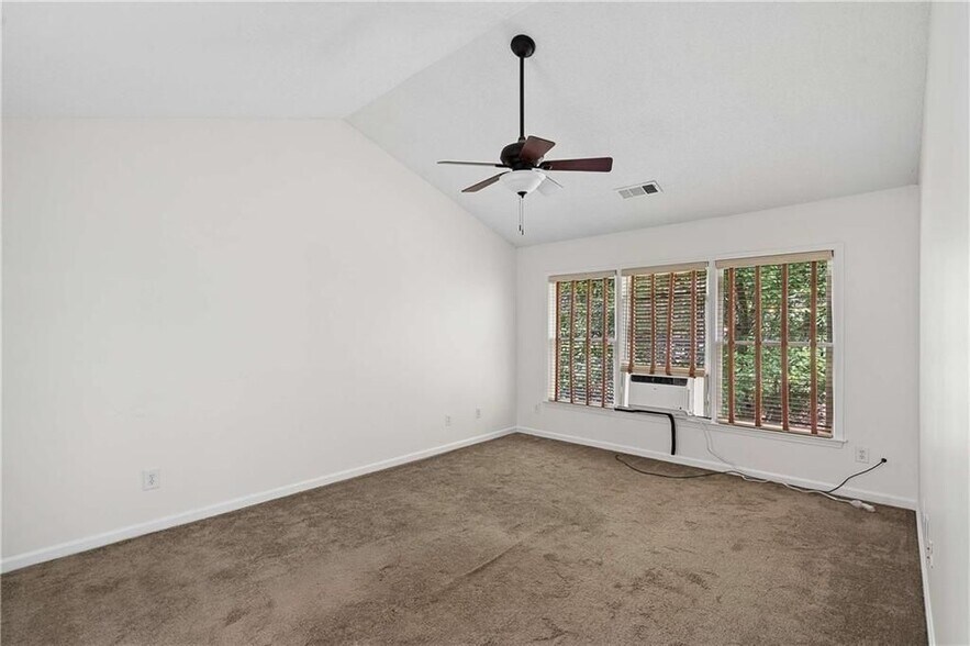 Building Photo - 6285 Barwick Ln