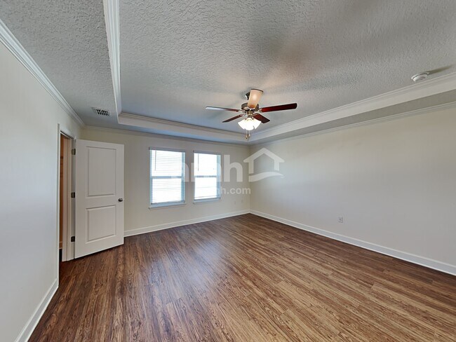 Building Photo - 1615 Soapstone Rd