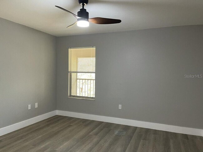 Building Photo - 623 Dory Ln
