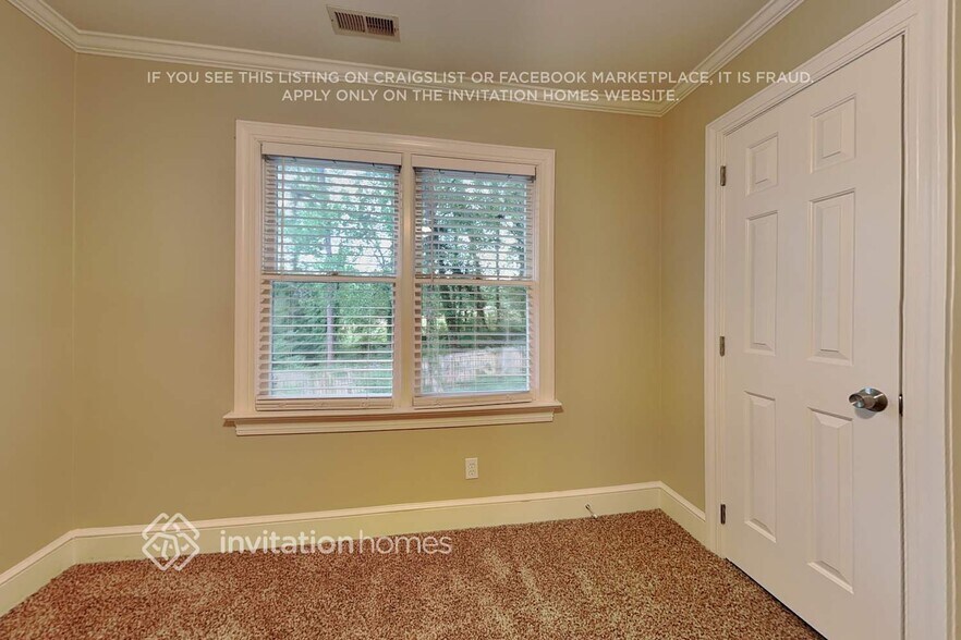 Building Photo - 1002 Briarcliff Rd