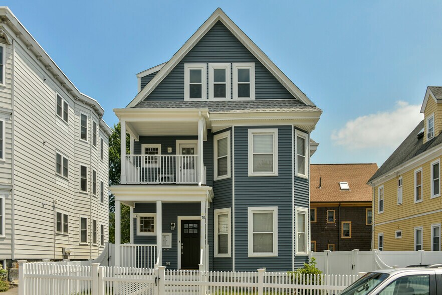 Building Photo - 70 Topliff St