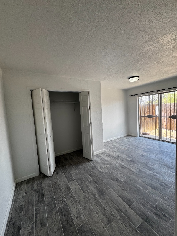 Building Photo - 3939 E Glenn St