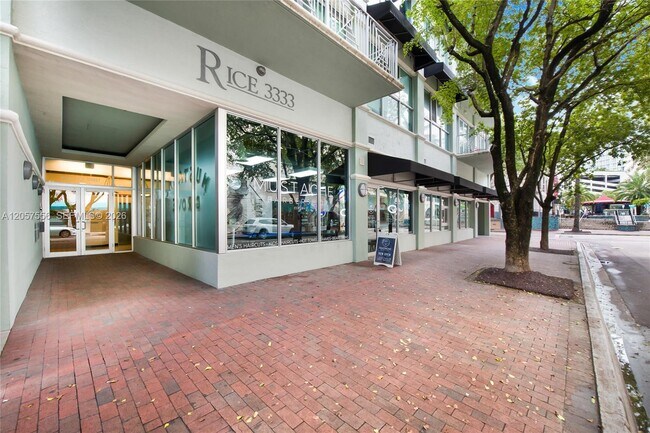 Building Photo - 3333 Rice St