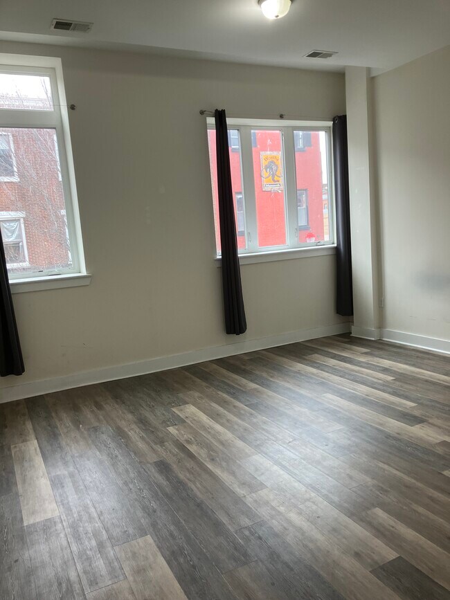 Building Photo - 420 Gaskill St