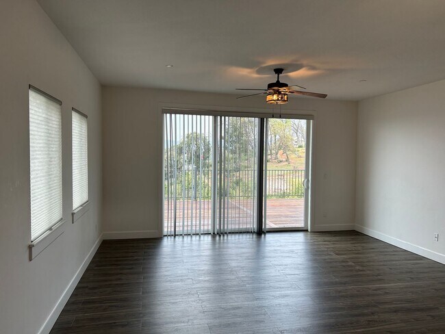 Building Photo - 6190 Forty Oaks Ln