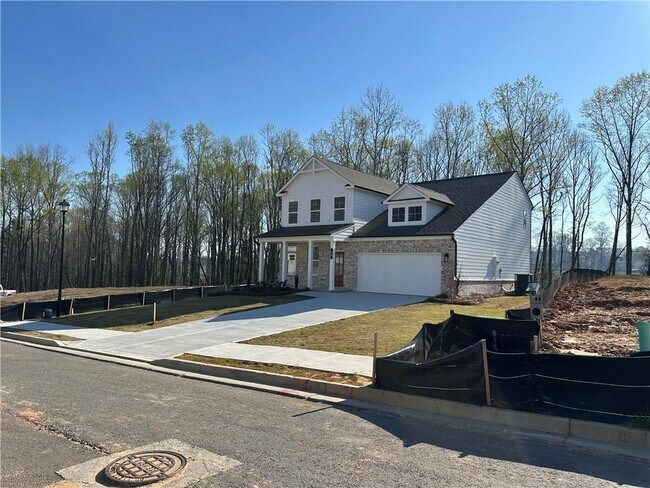 Building Photo - 75 Hickory Ln