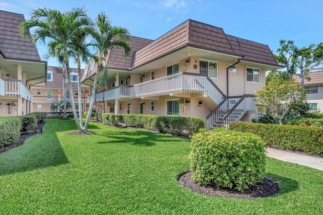 Primary Photo - Make this your Island Home ! -NICE One bed...