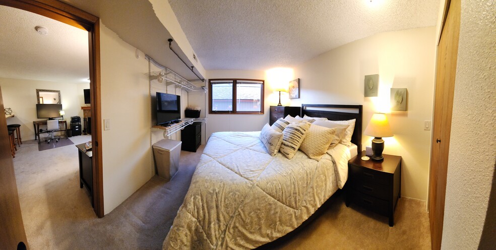 Option to hang curtains in front of Closetmaid System (I will provide curtains) - 9645 Independence Dr