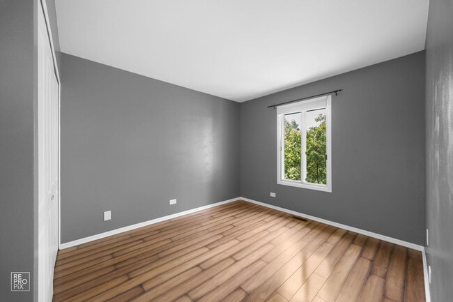 Building Photo - 7922 Knottingham Cir