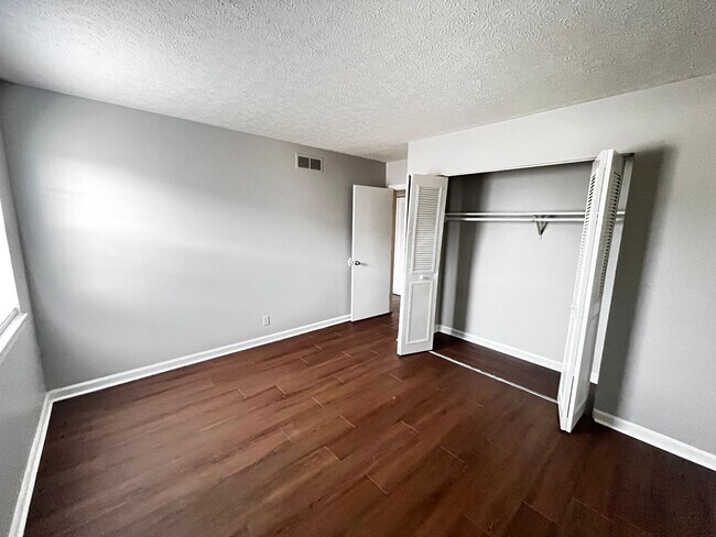 Building Photo - 4405 Landside Dr