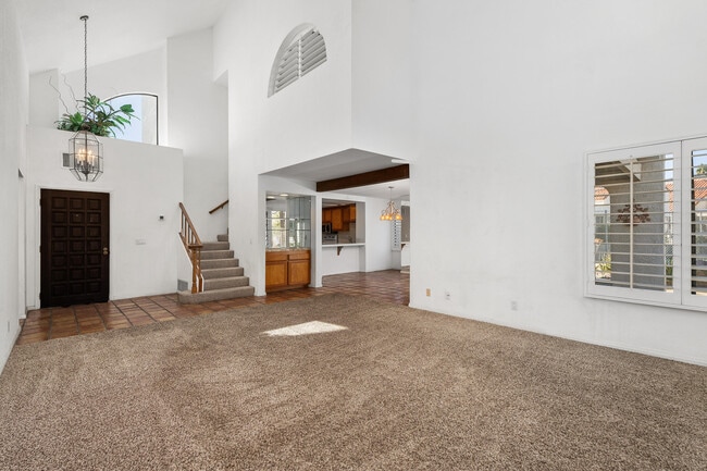 Building Photo - 73322 Shadow Mountain Dr