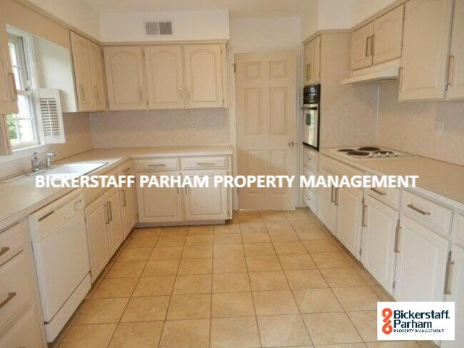 Building Photo - Luxury, Location, and Convenience. Near Heath Park!!