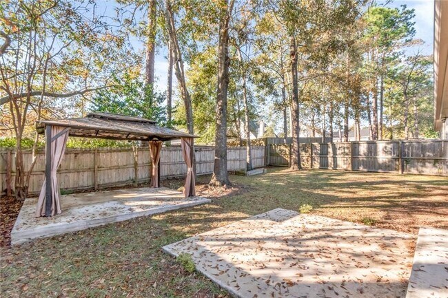 Building Photo - 1054 Linlen Ave