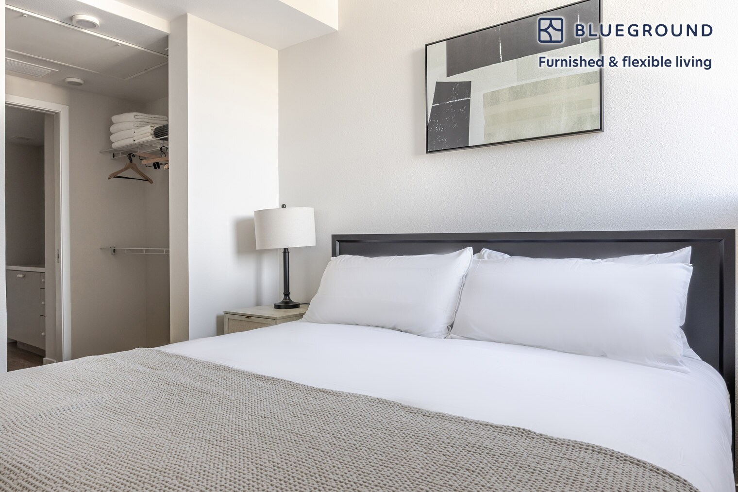 Building Photo - 200 Mesnager St