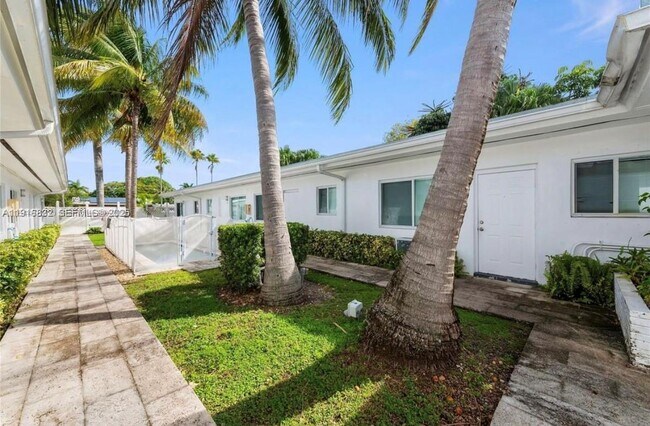 Building Photo - 932 Moffett St