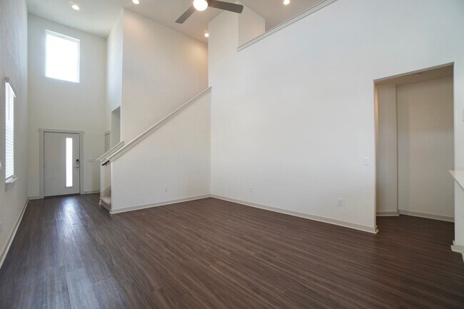 Building Photo - 7612 Lowenfield Dr