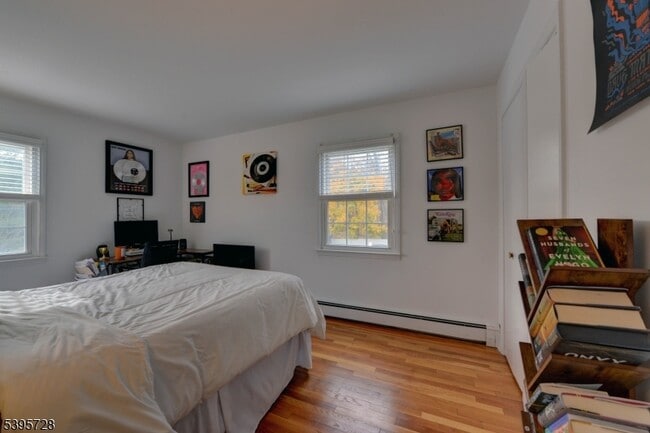 Building Photo - 666 Bloomfield Ave