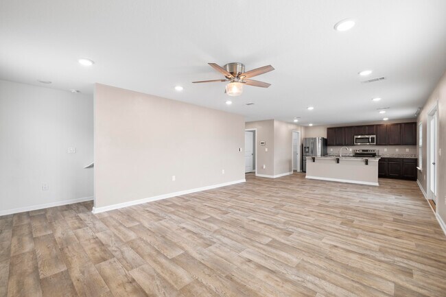 Building Photo - 814 Moorhen Wy
