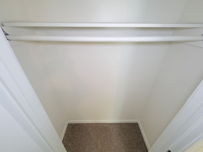 Building Photo - REMODELED 4 BEDROOM 2 BATH LEASE HOME IN A...