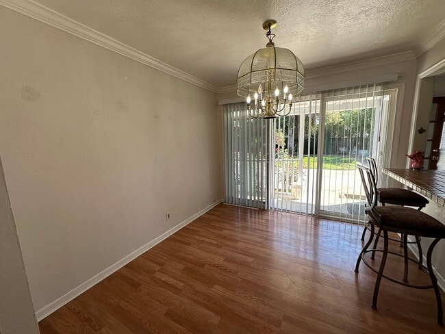 Building Photo - Single family 2 bedroom 1 bath, yard