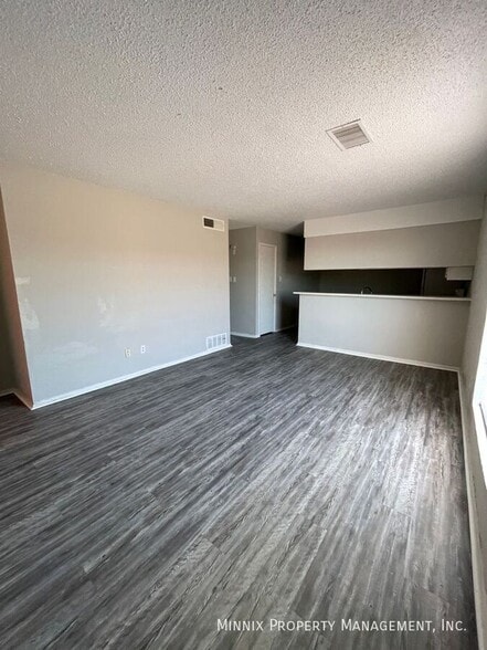 Building Photo - 3007 W Louisiana Ave