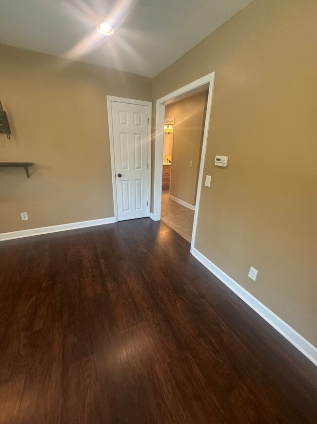 Building Photo - 603 Jefferson St