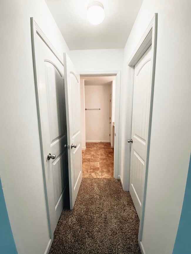 Building Photo - 335 Flat Cove Rd