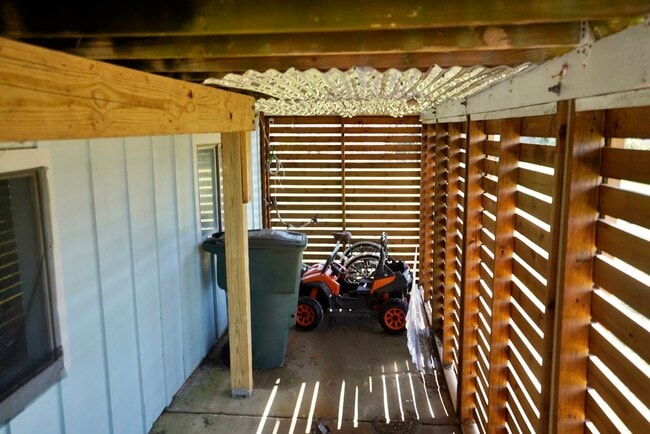 Building Photo - 4027 Surf Dr