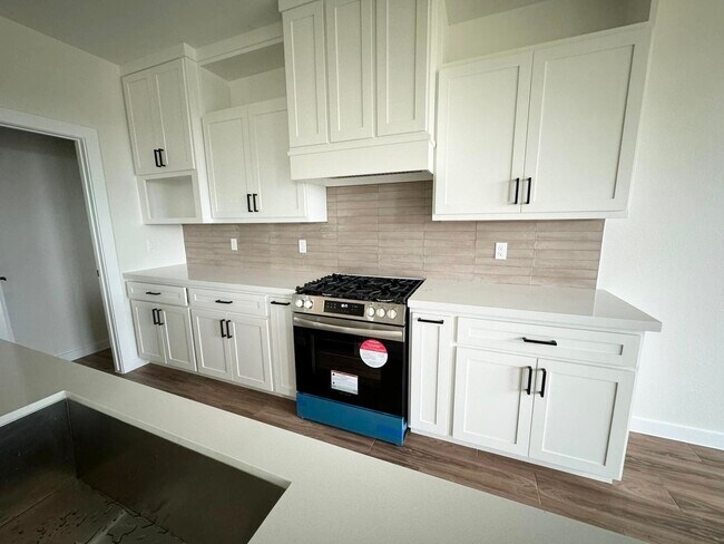 Building Photo - 7524 Cresta Bella Rd