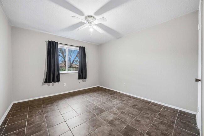 Building Photo - 16702 Quail Meadow Dr