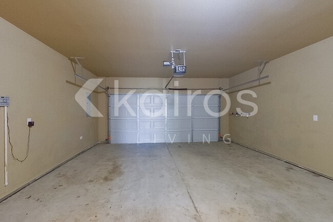 Building Photo - 9808 Asher Ave