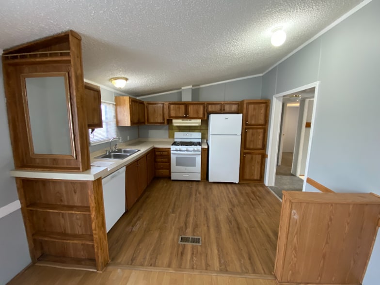 Building Photo - 1914 Borman Ct