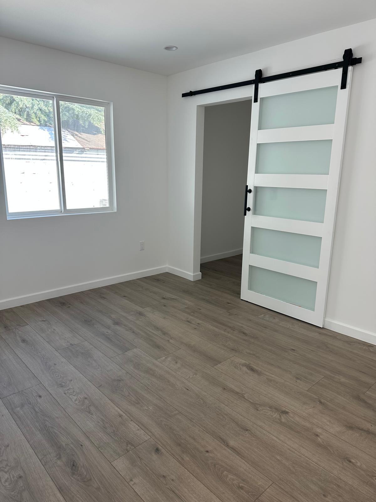 Building Photo - 1298 N Dominion Ave