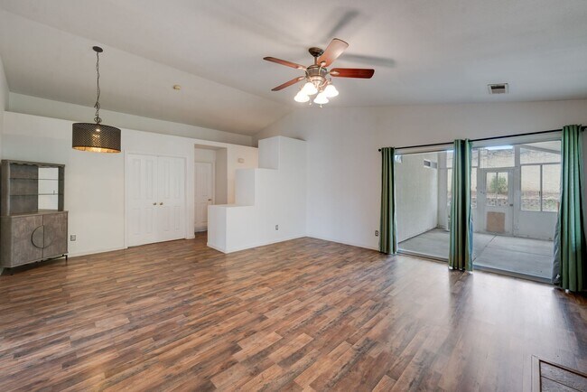 Building Photo - 6115 Brahms Ct