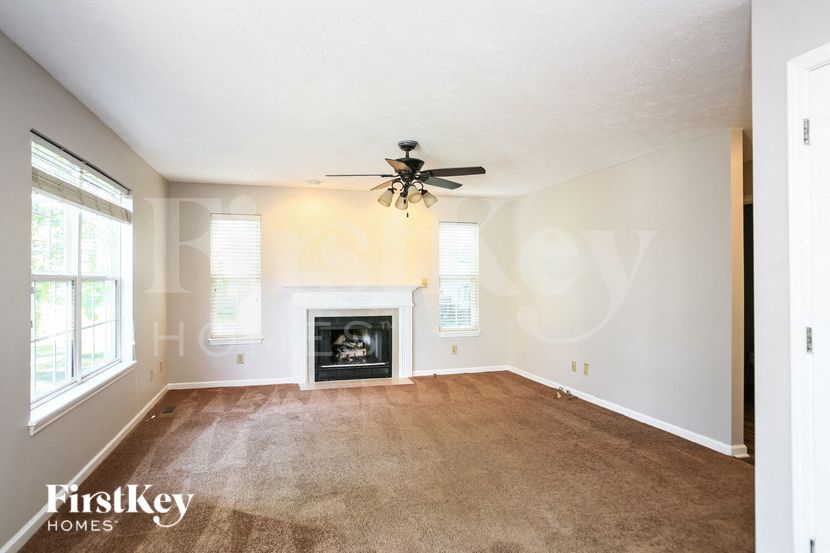 Building Photo - 740 Speedway Woods Dr