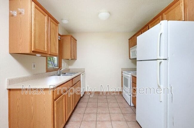 Building Photo - 5907 Townsend Ave