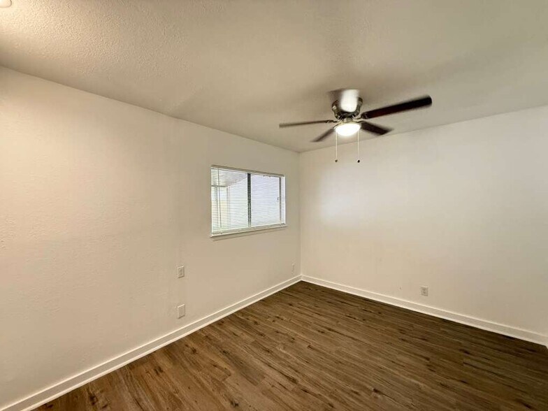 Building Photo - 6011 Hidden Rose