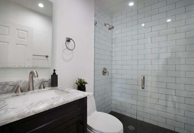 Building Photo - 3675 SW 26th St