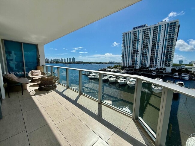 Building Photo - 17301 Biscayne Blvd