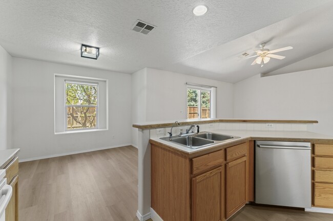 Building Photo - 3589 N Chatterton Way