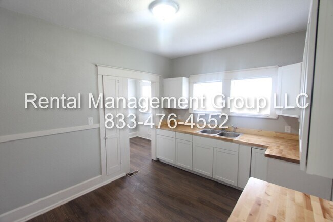 Building Photo - Belview Beauty!! New On The Market AND Ren...