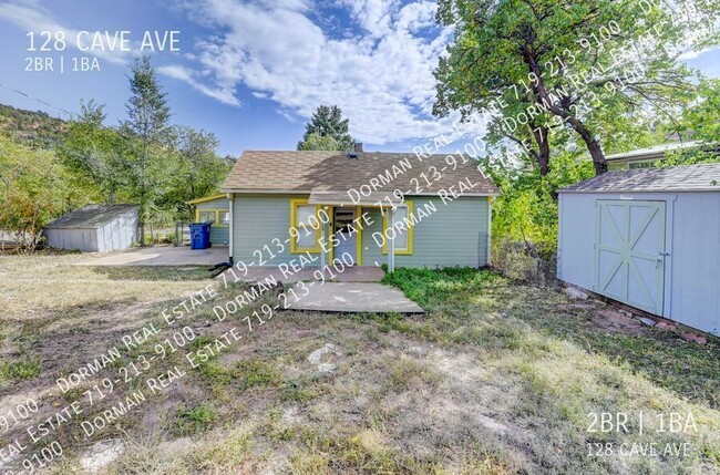 Building Photo - Rancher in Manitou!