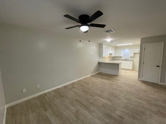 Building Photo - 3005 E Price St