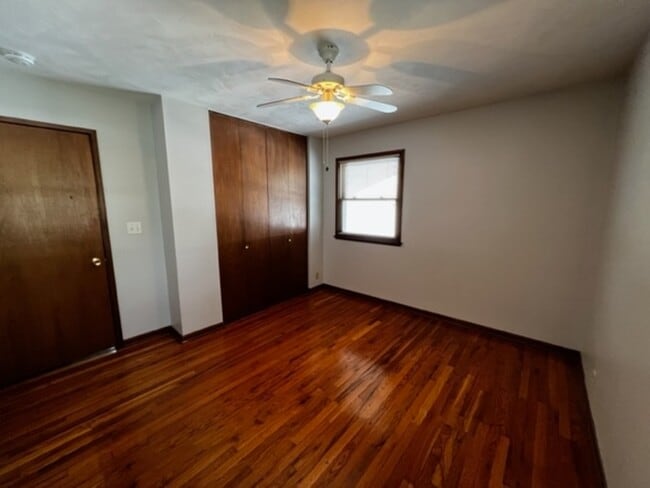 Building Photo - 4442 Rushmore Dr NE