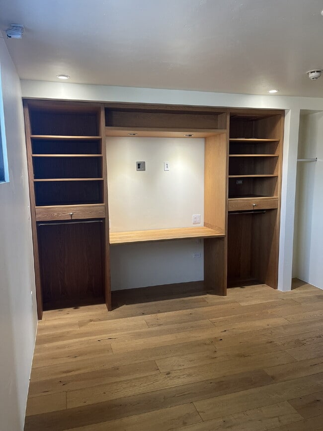 Building Photo - Contemporary 2 bed, 2.5 bath condo in Carbondale w/ stellar Mt. Sopris views