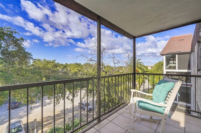 Building Photo - 1681 NW 70th Ave