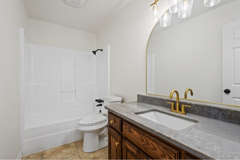 Building Photo - 170 N Meadowbrook Dr