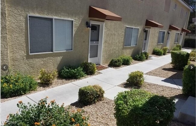 Building Photo - 6761 Holmby Ave